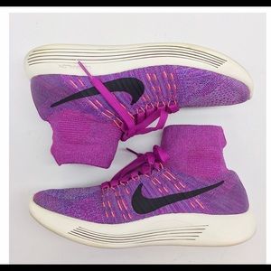 Nike Lunar Epic Flyknit. Size 8 EUC